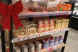 601-biocoop-pin-parasol-antibes-magasin-bio-produit-festif-noel.webp